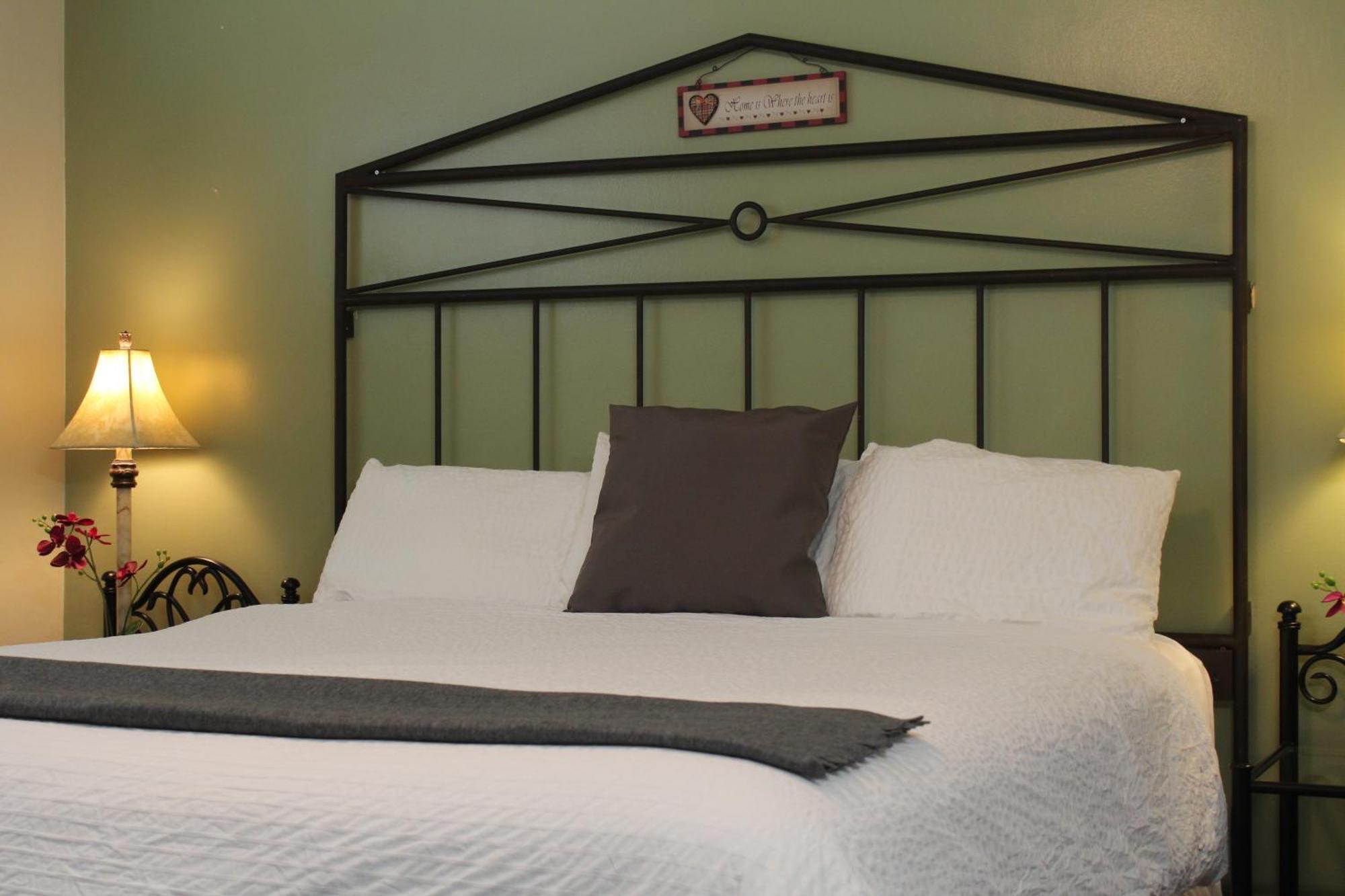 El Rancho Motel Бішоп Екстер'єр фото
